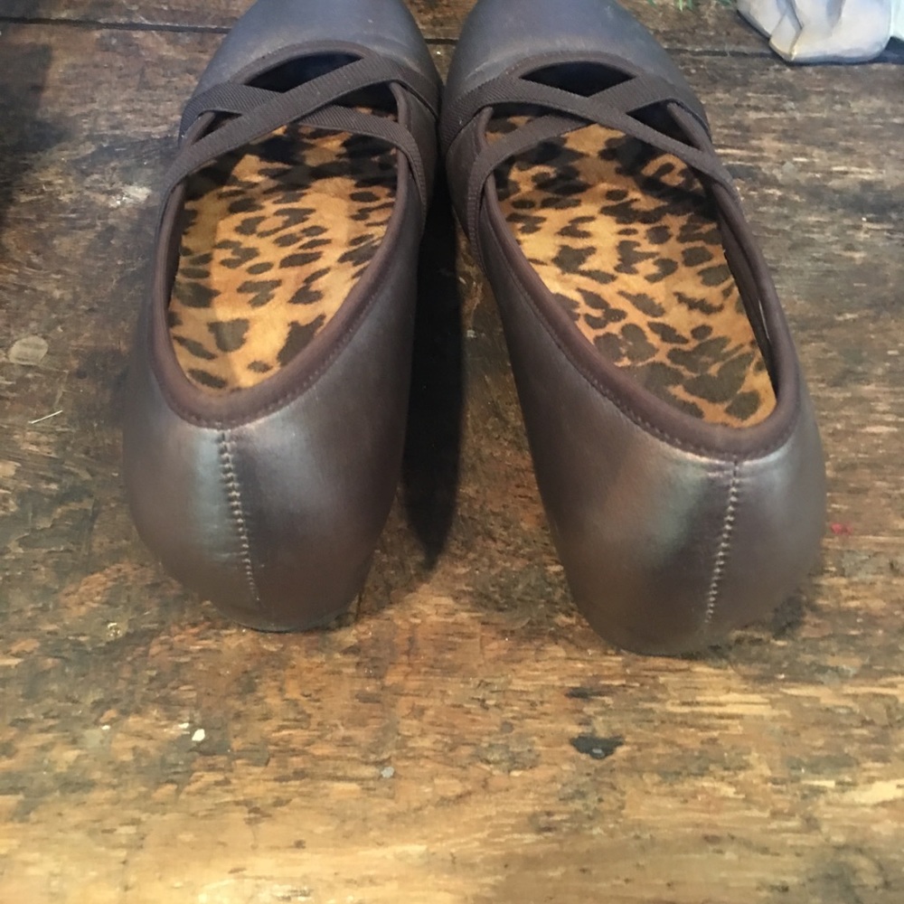 VIONIC SHOES- SUPER CUTE!